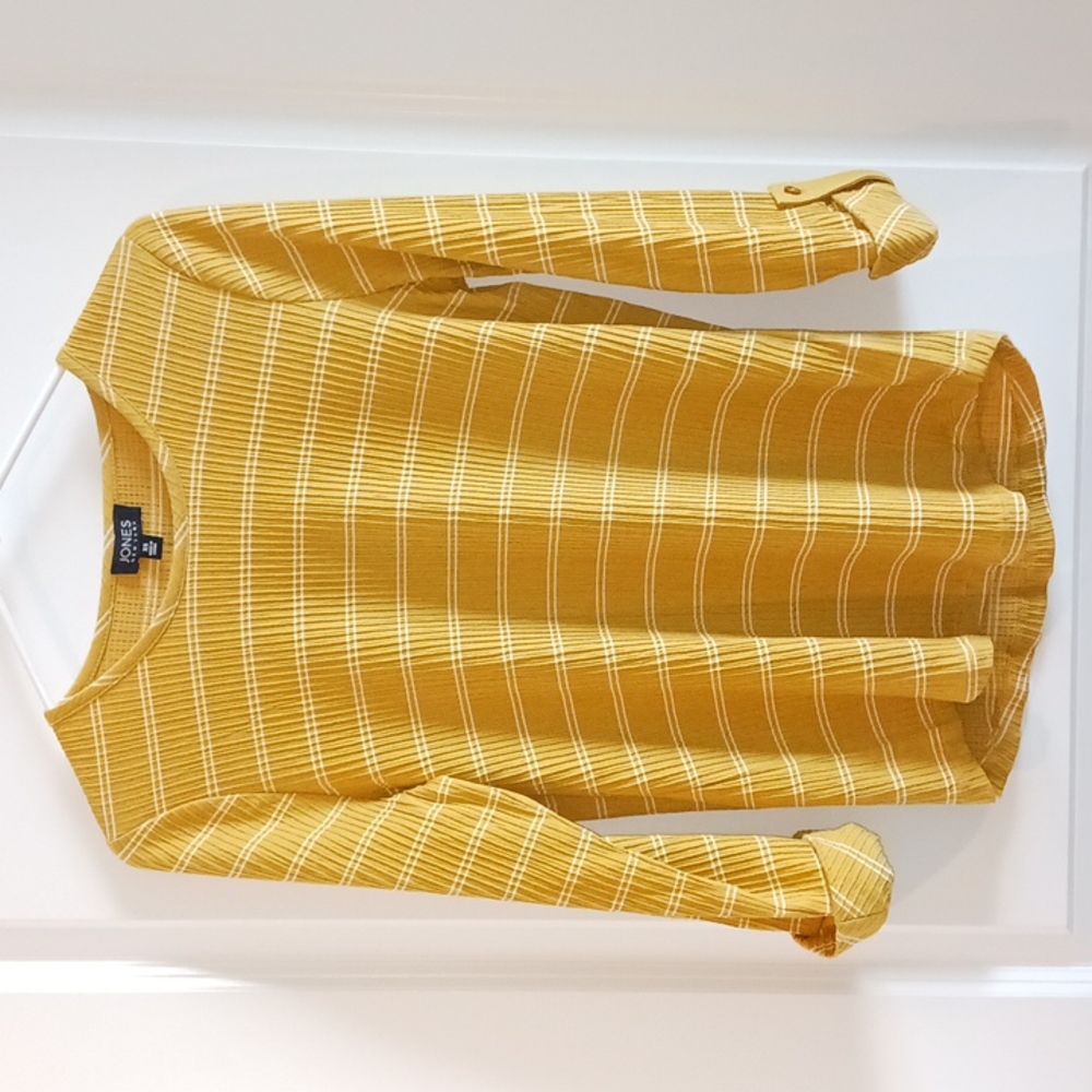 Jones New York - Button Tab Roll Cuff Top NWT